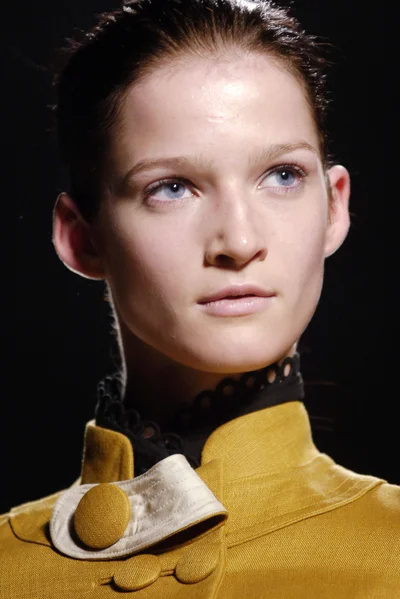 Look 25